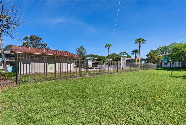 650 W Pope Rd 205, St Augustine, FL 32080