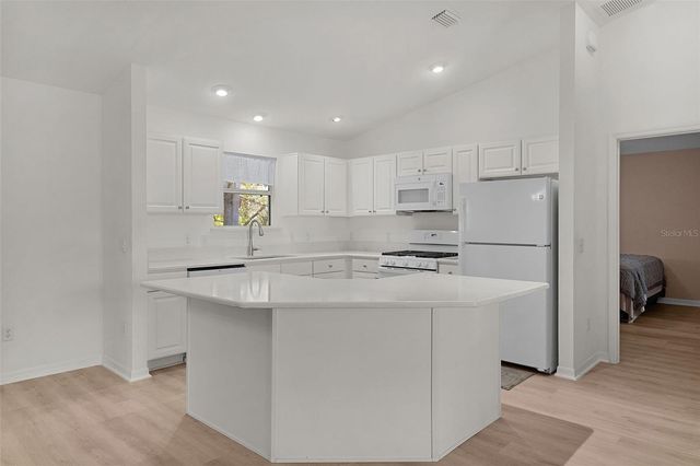 2074 HARSTON TRAIL, The Villages, FL 32162