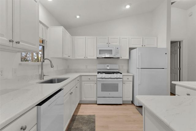 2074 HARSTON TRAIL, The Villages, FL 32162