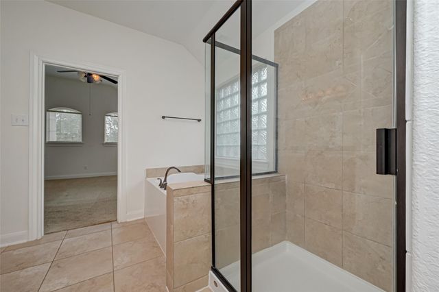 71 N Rocky Point Circle, The Woodlands, TX 77389