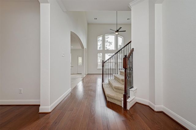 71 N Rocky Point Circle, The Woodlands, TX 77389