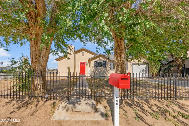2901 Desert Street, Rosamond, CA 93560