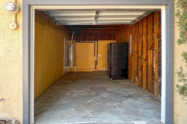 2901 Desert Street, Rosamond, CA 93560