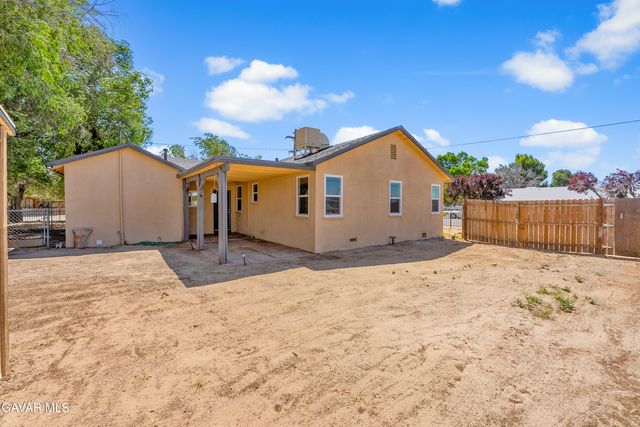 2901 Desert Street, Rosamond, CA 93560