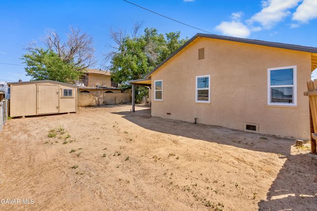 2901 Desert Street, Rosamond, CA 93560