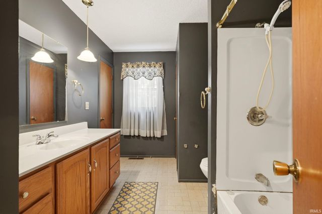 616 N Jefferson, Ossian, IN 46777