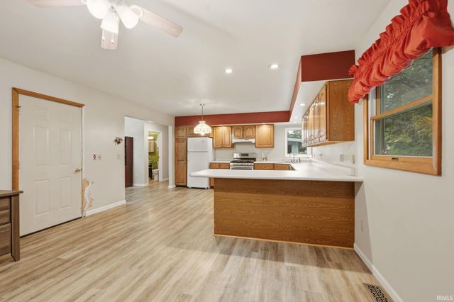 616 N Jefferson, Ossian, IN 46777