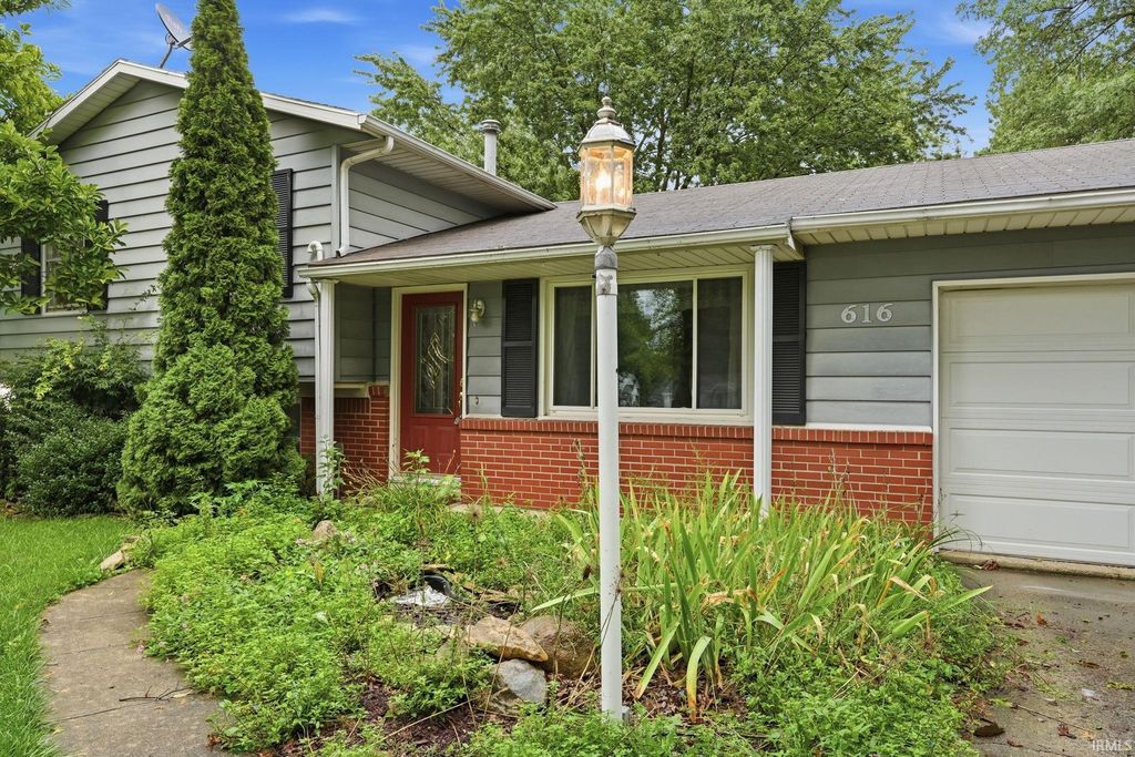 616 N Jefferson, Ossian, IN 46777