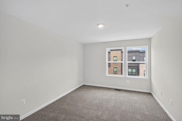 10009B AMERICAN PHAROAH LN, Laurel, MD 20723