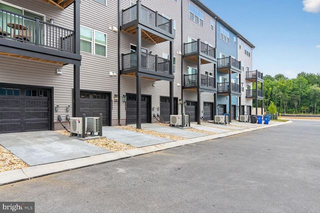 10009B AMERICAN PHAROAH LN, Laurel, MD 20723