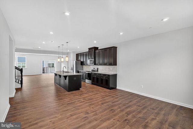 10009B AMERICAN PHAROAH LN, Laurel, MD 20723