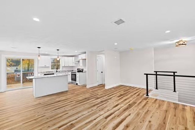 35 Dana St, Whitman, MA 02382