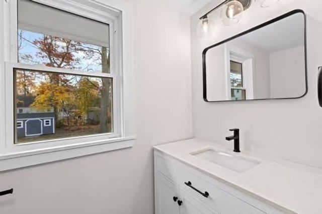 35 Dana St, Whitman, MA 02382