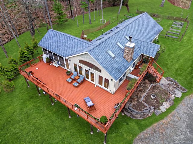 139 York Lake Estates Road, Barryville, NY 12719