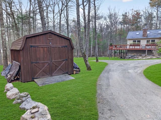 139 York Lake Estates Road, Barryville, NY 12719