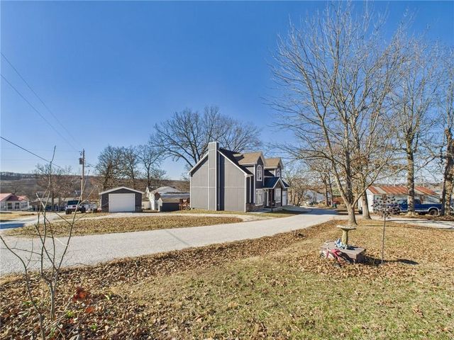 23046 Salley Drive, Warsaw, MO 65355