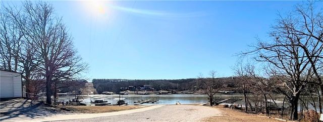 23046 Salley Drive, Warsaw, MO 65355