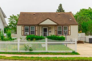 262 Park Avenue, Babylon, NY 11702
