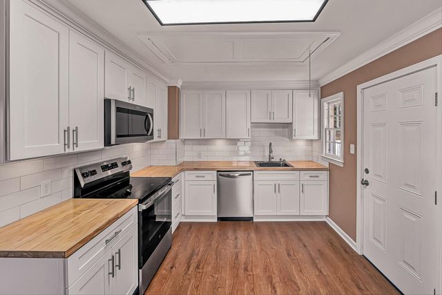 1551 Wellsley ST, Roanoke, VA 24017