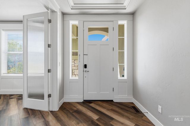 5756 N Vicenza Ave, Meridian, ID 83646