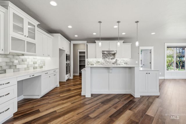 5756 N Vicenza Ave, Meridian, ID 83646