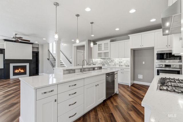 5756 N Vicenza Ave, Meridian, ID 83646