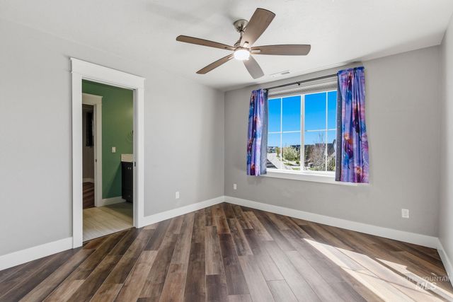 5756 N Vicenza Ave, Meridian, ID 83646