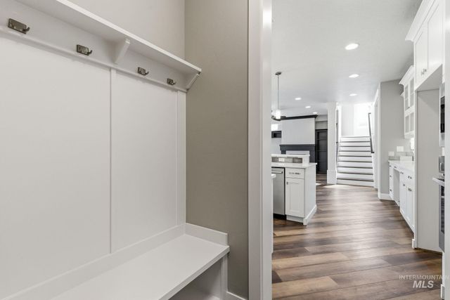 5756 N Vicenza Ave, Meridian, ID 83646