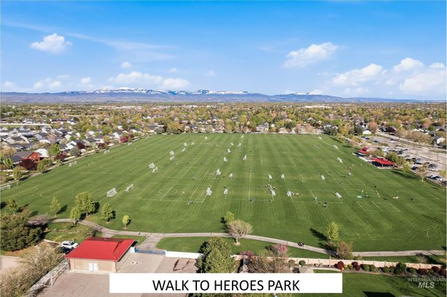 5756 N Vicenza Ave, Meridian, ID 83646