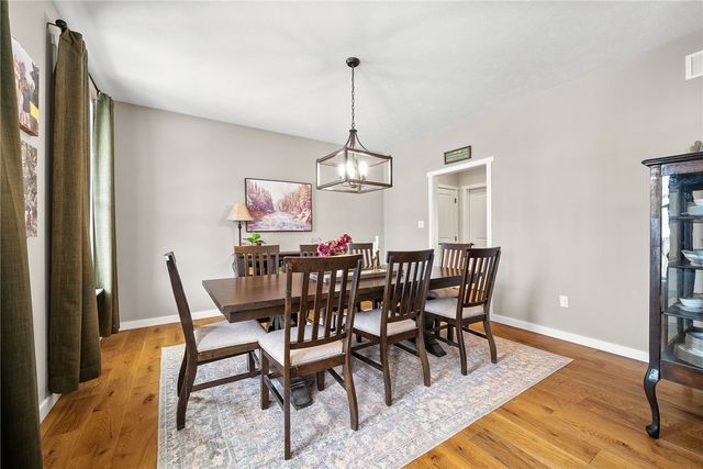 141 Morningstar Dr, Rostraver, PA 15012