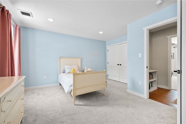 141 Morningstar Dr, Rostraver, PA 15012