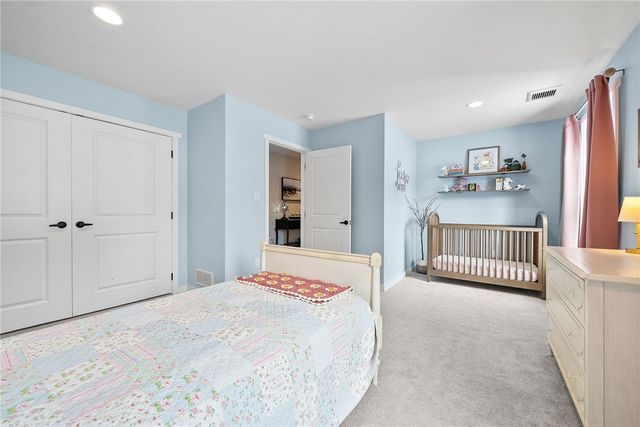 141 Morningstar Dr, Rostraver, PA 15012