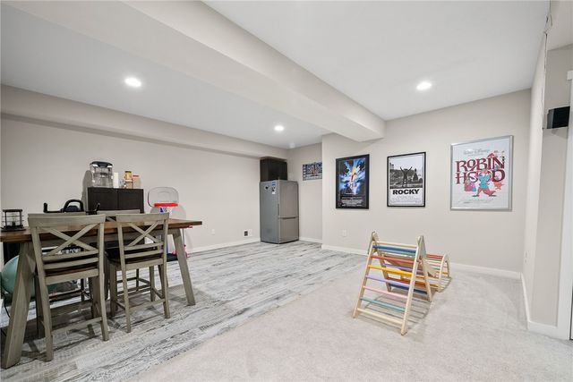 141 Morningstar Dr, Rostraver, PA 15012