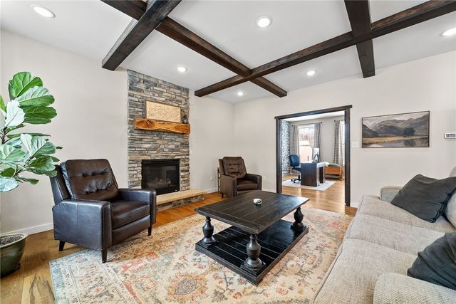 141 Morningstar Dr, Rostraver, PA 15012