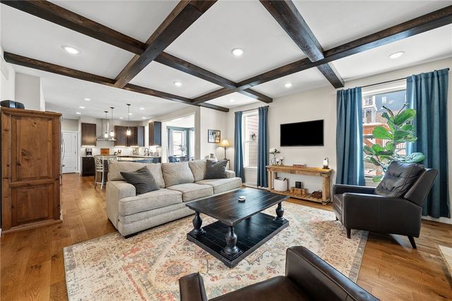 141 Morningstar Dr, Rostraver, PA 15012