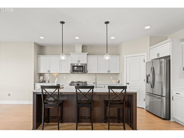 2036 Se 27TH St, Battle Ground, WA 98604