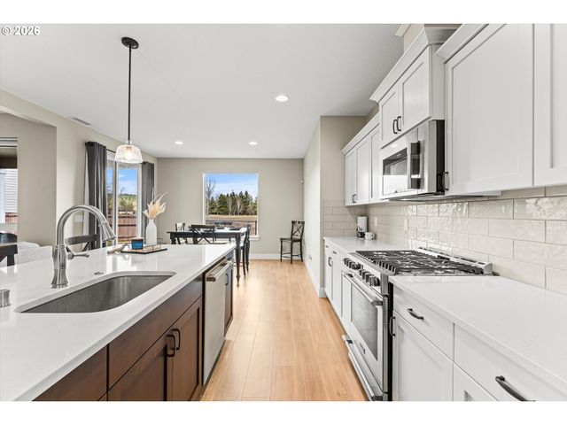 2036 Se 27TH St, Battle Ground, WA 98604
