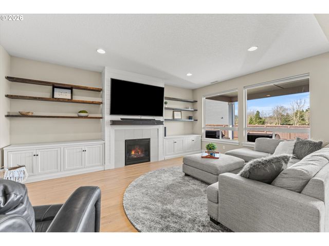 2036 Se 27TH St, Battle Ground, WA 98604