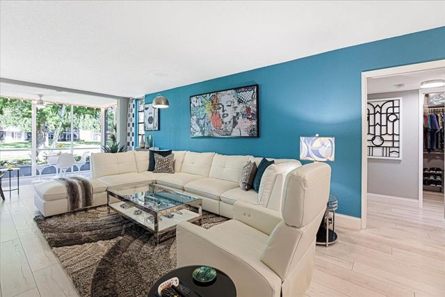 4261 W Palm Aire Dr 107, Pompano Beach, FL 33069