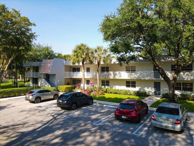 4261 W Palm Aire Dr 107, Pompano Beach, FL 33069