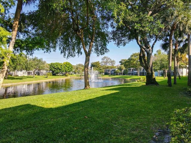 4261 W Palm Aire Dr 107, Pompano Beach, FL 33069