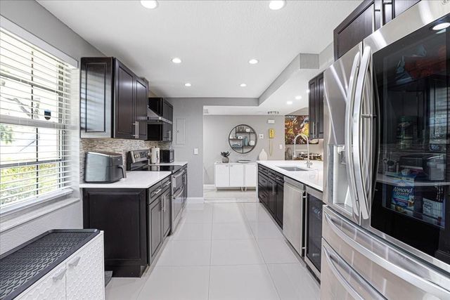 4261 W Palm Aire Dr 107, Pompano Beach, FL 33069