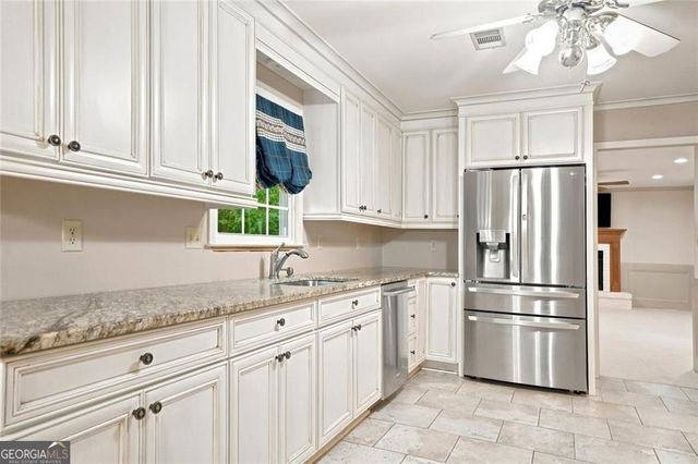 12135 N Hickory Trace, Alpharetta, GA 30004