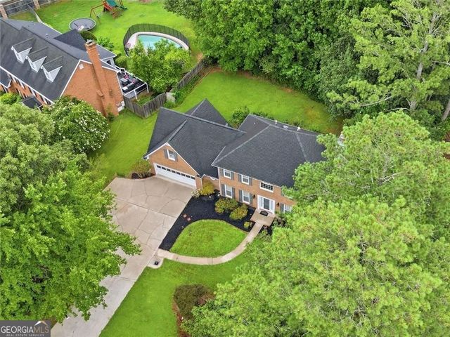 12135 N Hickory Trace, Alpharetta, GA 30004