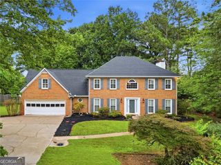 12135 N Hickory Trace, Alpharetta, GA 30004