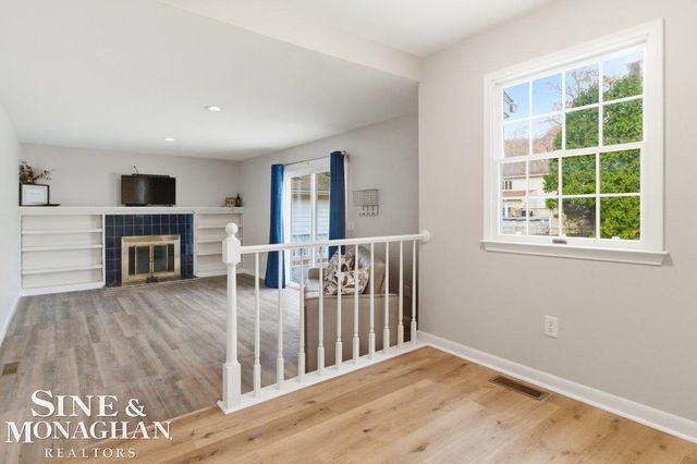 4220 E Surrey Lane, Fort Gratiot Twp, MI 48059