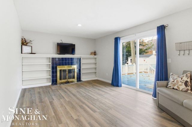 4220 E Surrey Lane, Fort Gratiot Twp, MI 48059