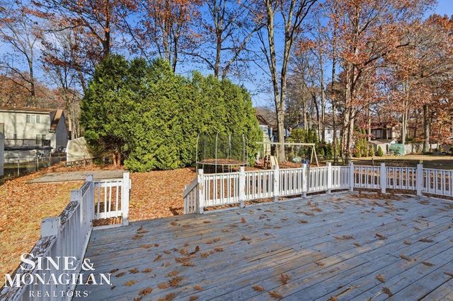 4220 E Surrey Lane, Fort Gratiot Twp, MI 48059