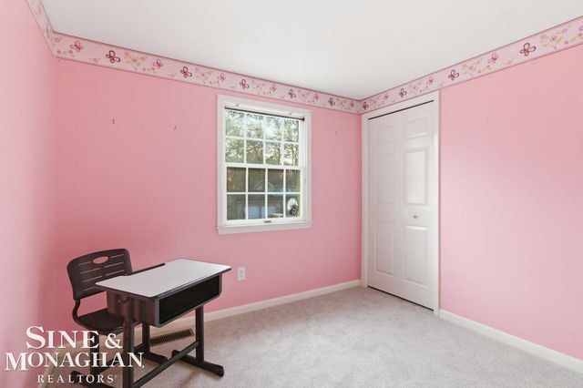 4220 E Surrey Lane, Fort Gratiot Twp, MI 48059