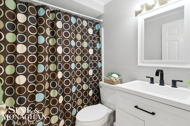 4220 E Surrey Lane, Fort Gratiot Twp, MI 48059